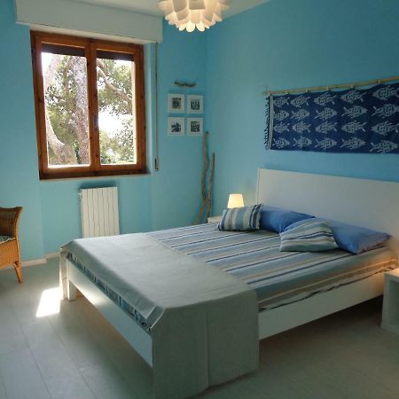 La Casa Di Nina Apartment Quercianella Bagian luar foto