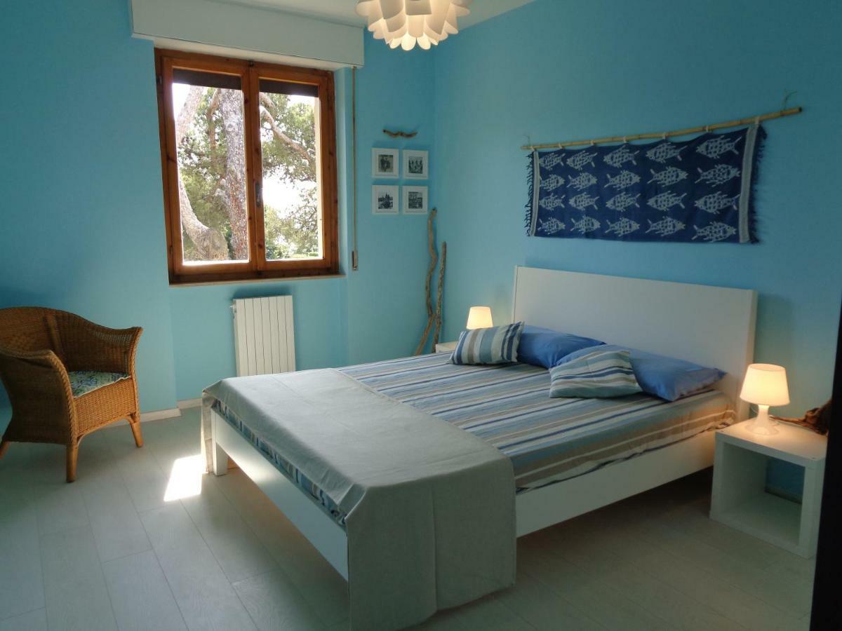La Casa Di Nina Apartment Quercianella Bagian luar foto