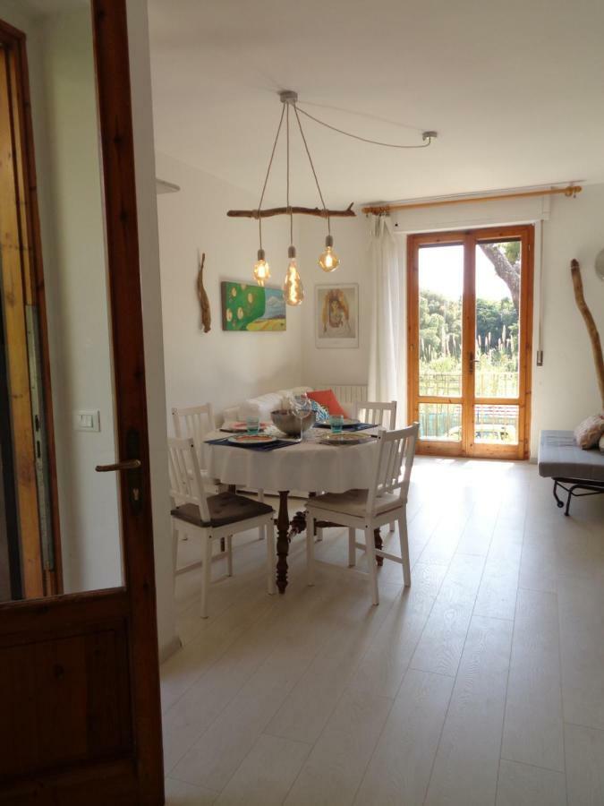 La Casa Di Nina Apartment Quercianella Bagian luar foto