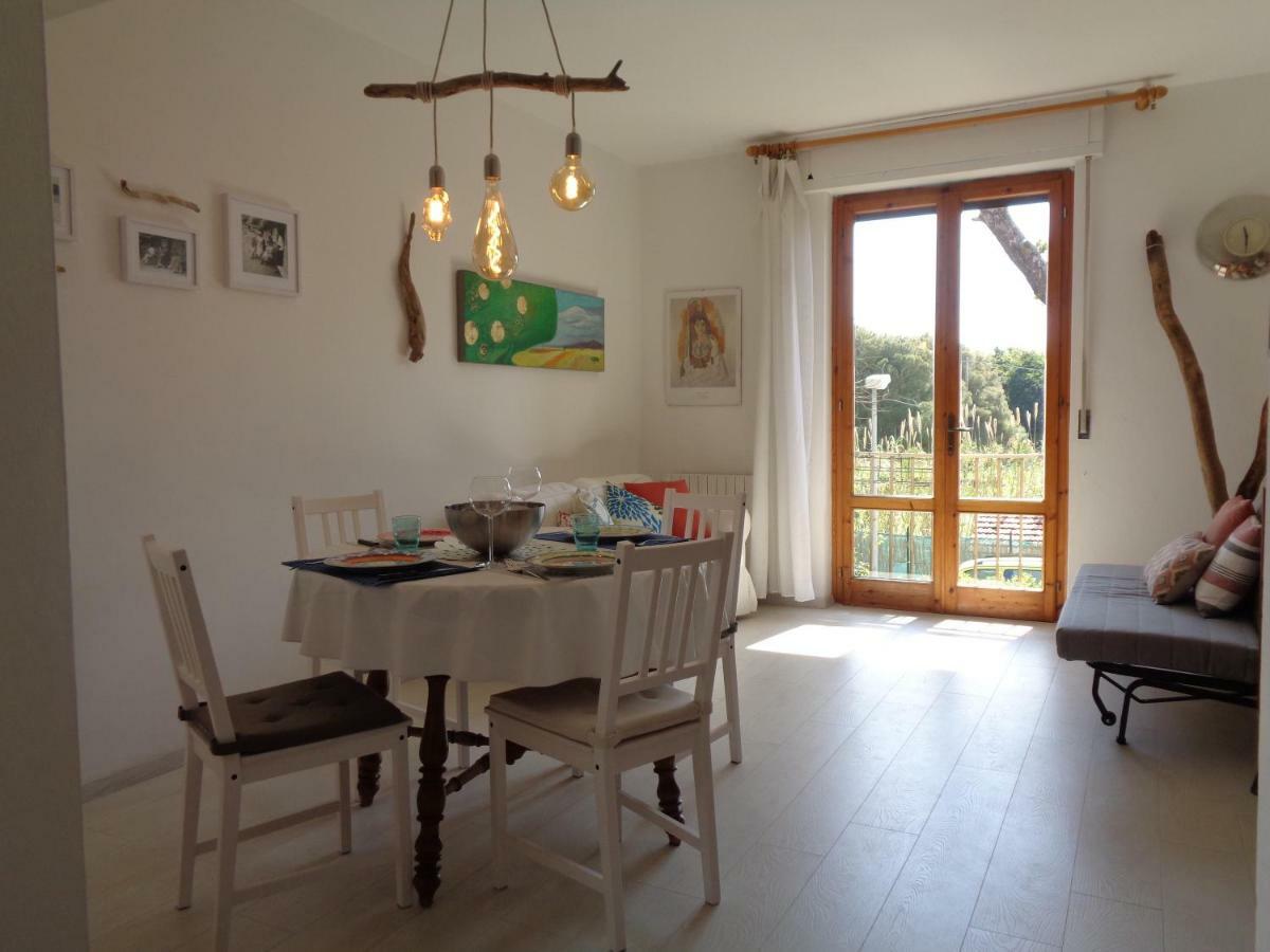 La Casa Di Nina Apartment Quercianella Bagian luar foto