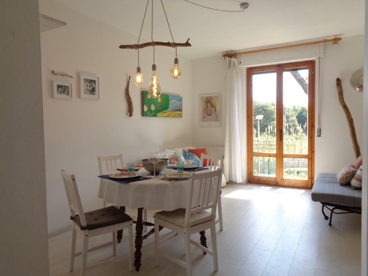 La Casa Di Nina Apartment Quercianella Bagian luar foto